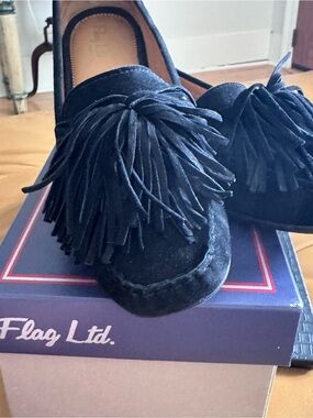 Flag Ltd. Women's Black Suede Tassel Moccasins